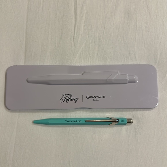 Tiffany & Co Pen Black Ink - Picture 3 of 7
